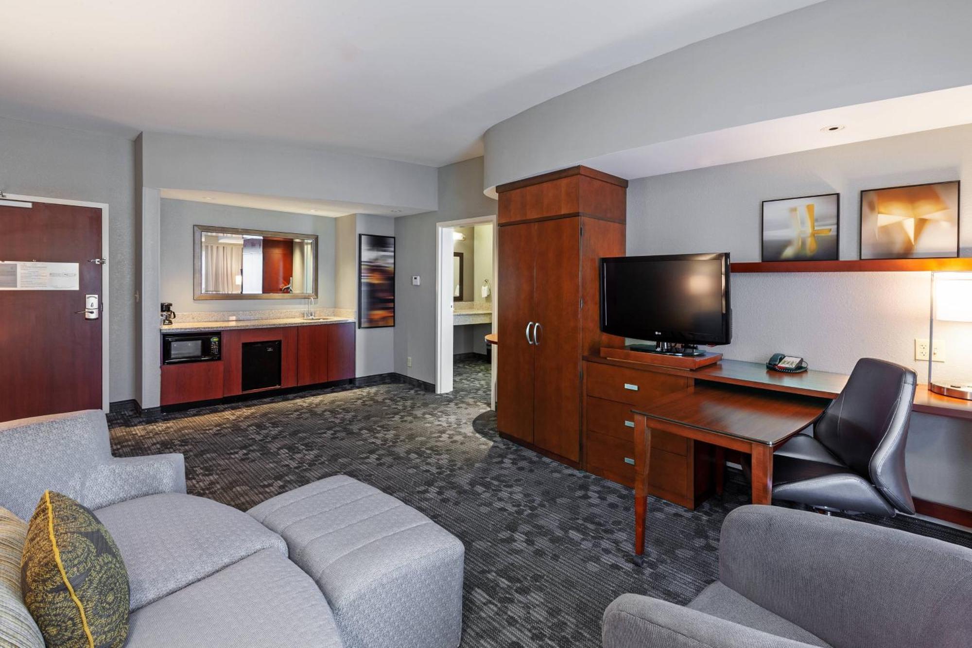 Courtyard By Marriott Tulsa Woodland Hills Hotel Luaran gambar