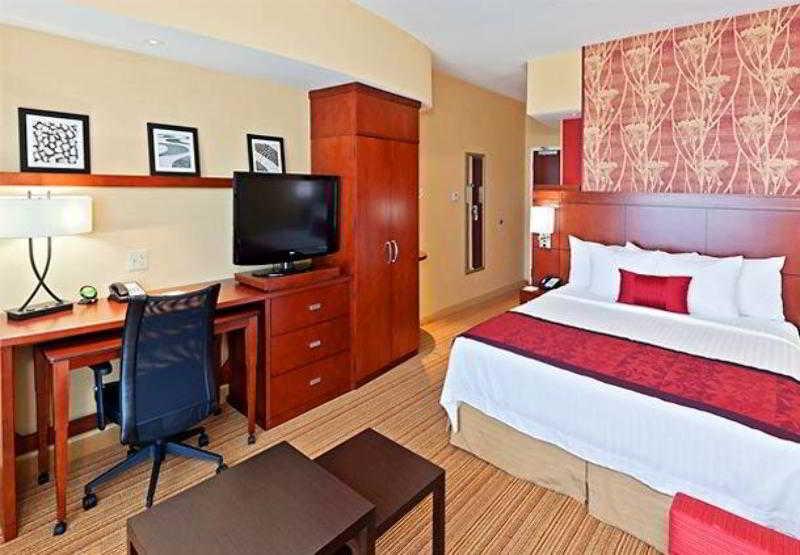 Courtyard By Marriott Tulsa Woodland Hills Hotel Bilik gambar